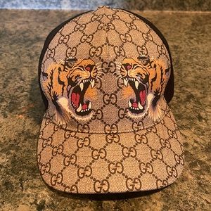 Gucci Tiger Print Hat. Size: Large